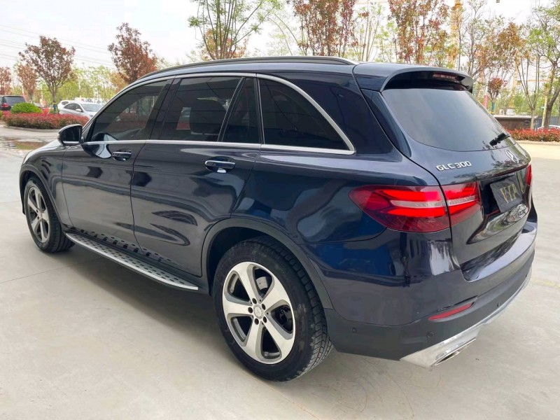 济宁16年奔驰GLC7