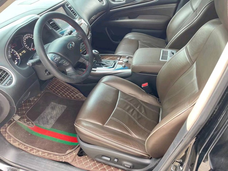 济宁17年英菲尼迪QX606