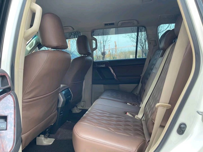 济宁14年丰田普拉多4