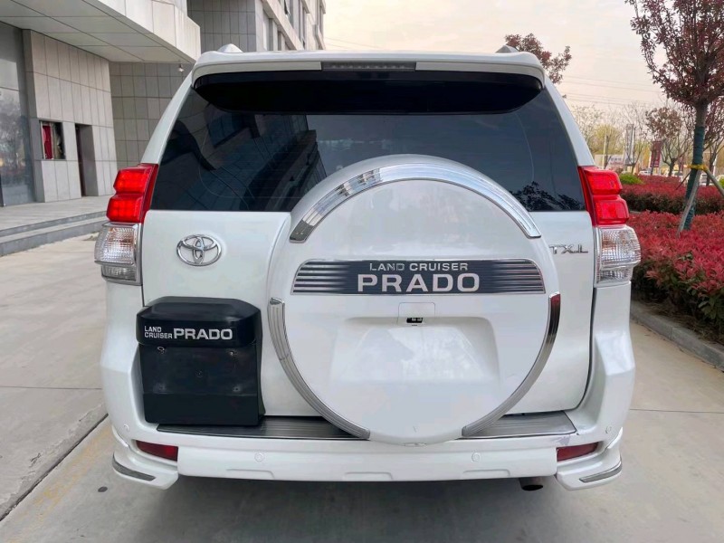 济宁14年丰田普拉多9