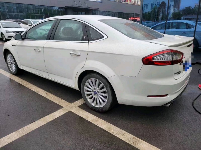 成都13年福特蒙迪欧-致胜3