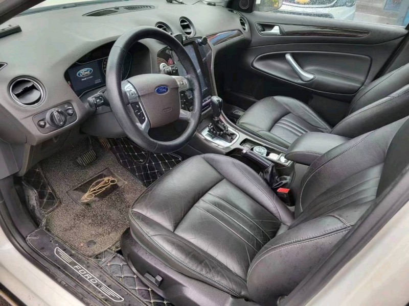 成都13年福特蒙迪欧-致胜7