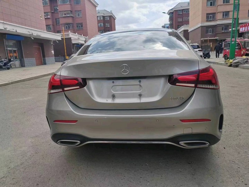 石家庄19年奔驰A8