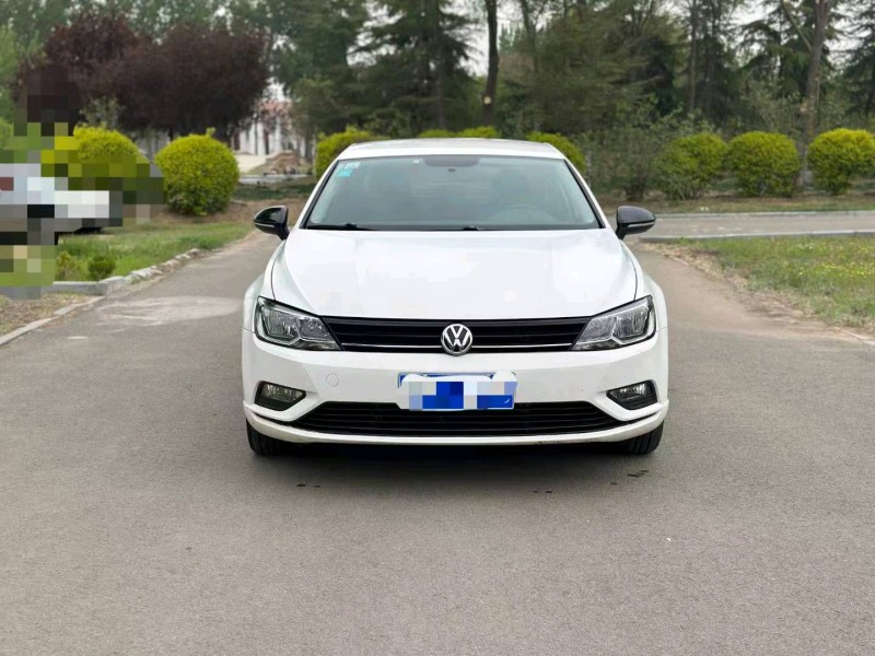 济南16年大众凌渡1