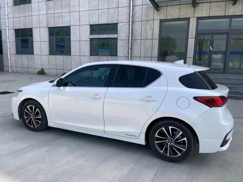 青岛18年雷克萨斯CT6