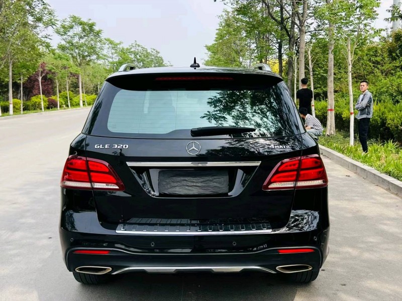 聊城17年奔驰GLE9