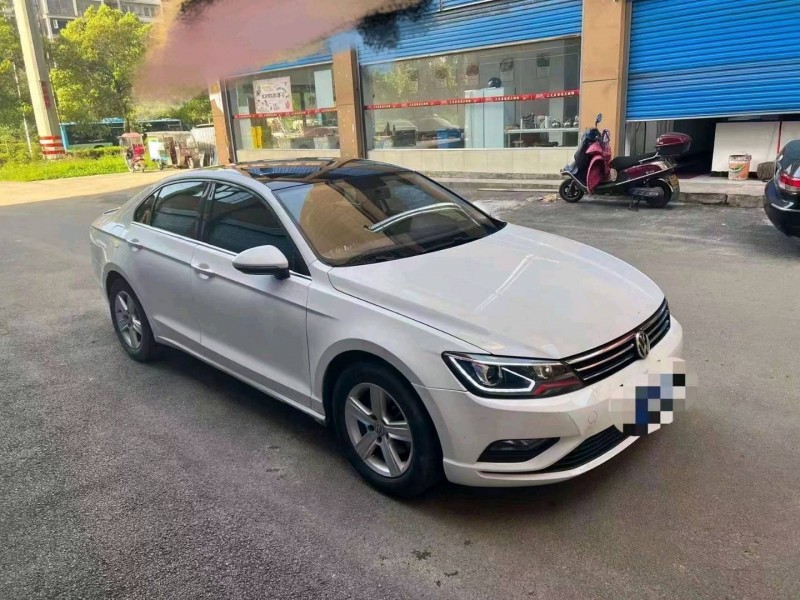 长沙17年大众凌渡2