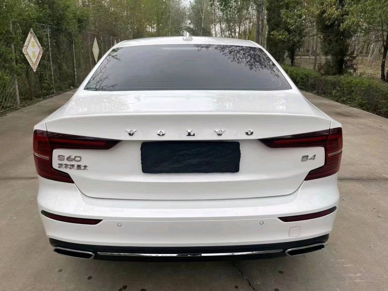 青岛21年沃尔沃S60L4