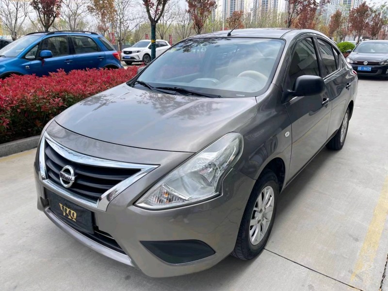 济宁17年日产阳光2