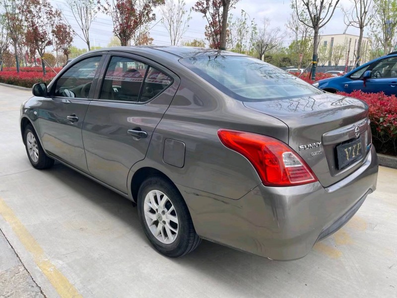 济宁17年日产阳光6