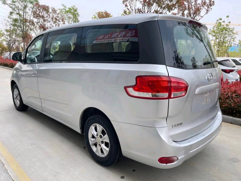 济宁15年大通G105