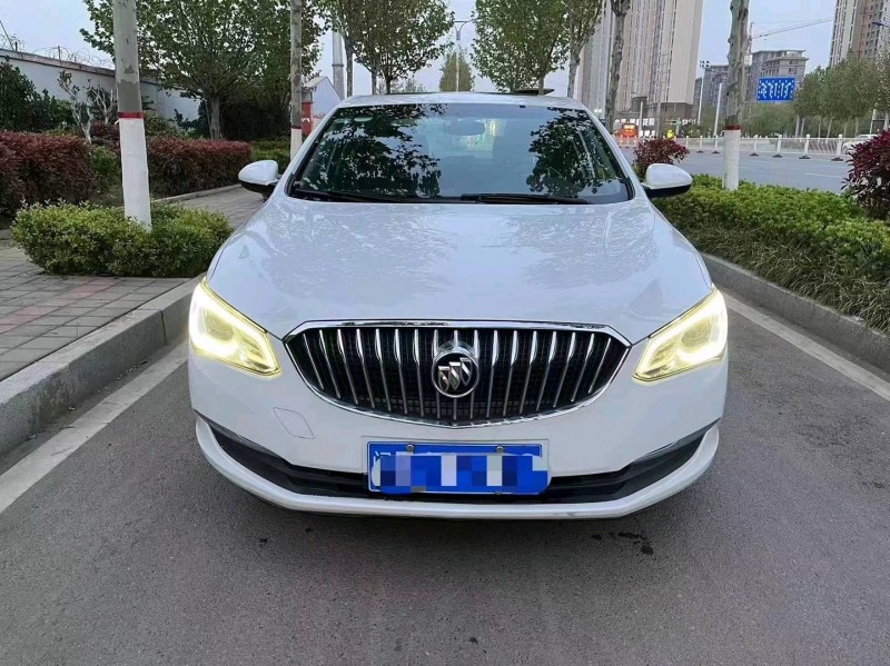 青岛17年别克英朗GT1