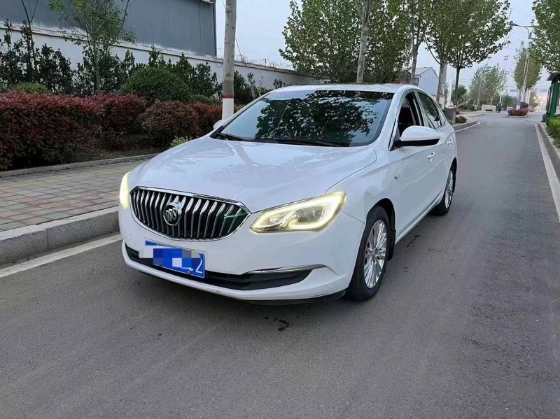 青岛17年别克英朗GT2