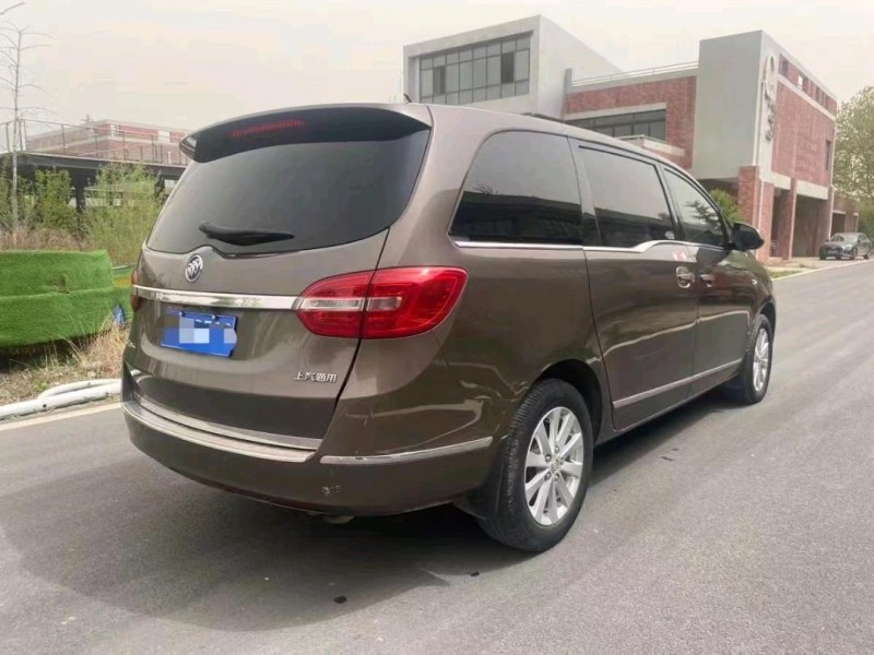 青岛17年别克GL89