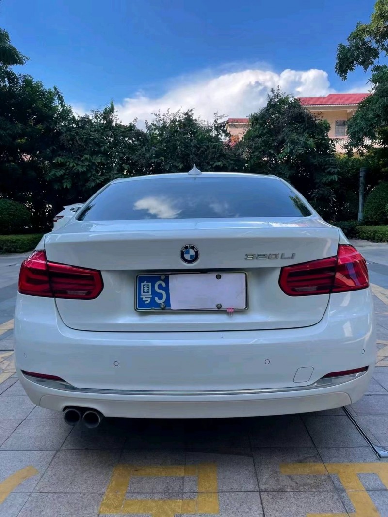 佛山17年宝马3系8