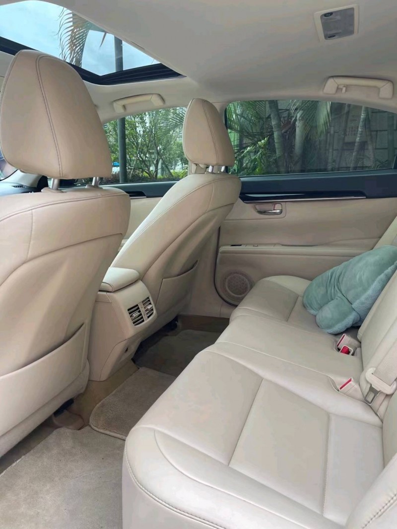 佛山14年雷克萨斯ES8