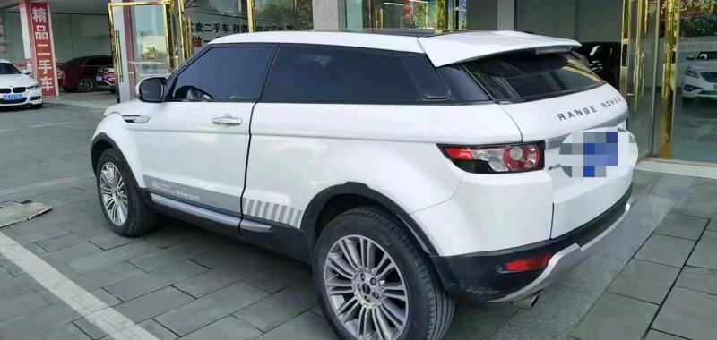 重庆12年路虎极光2