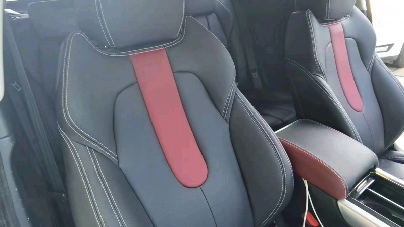 重庆12年路虎极光6