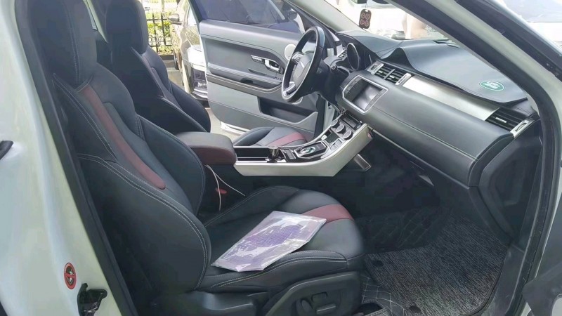 重庆12年路虎极光7