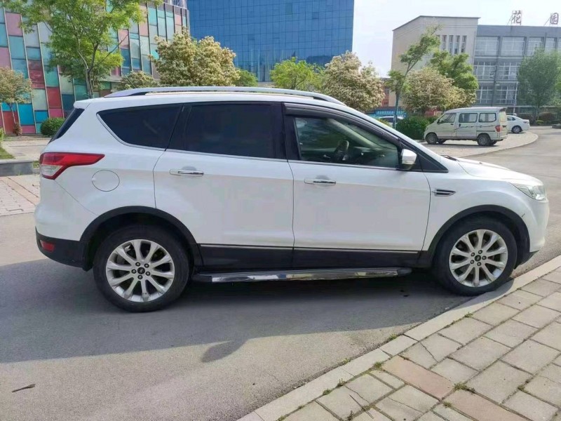 淄博15年福特翼虎2