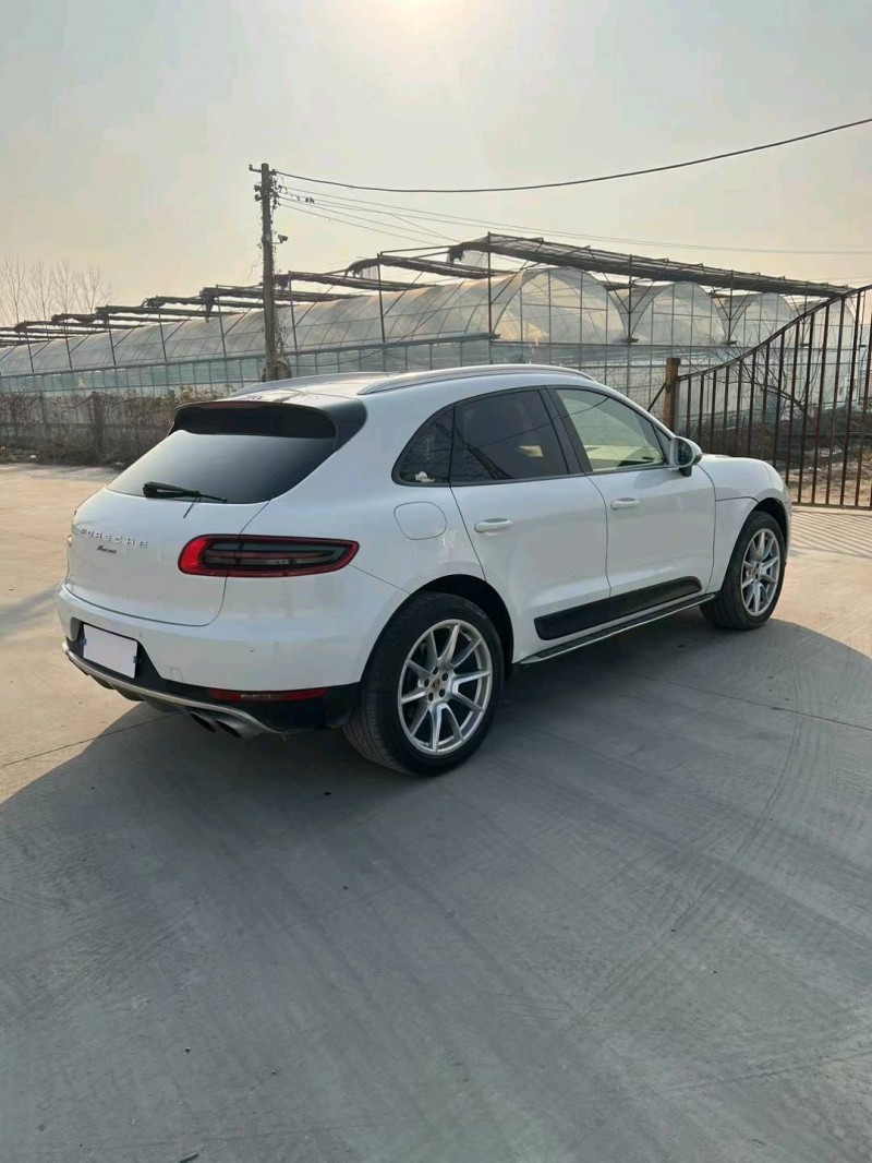 宿迁15年保时捷Macan7
