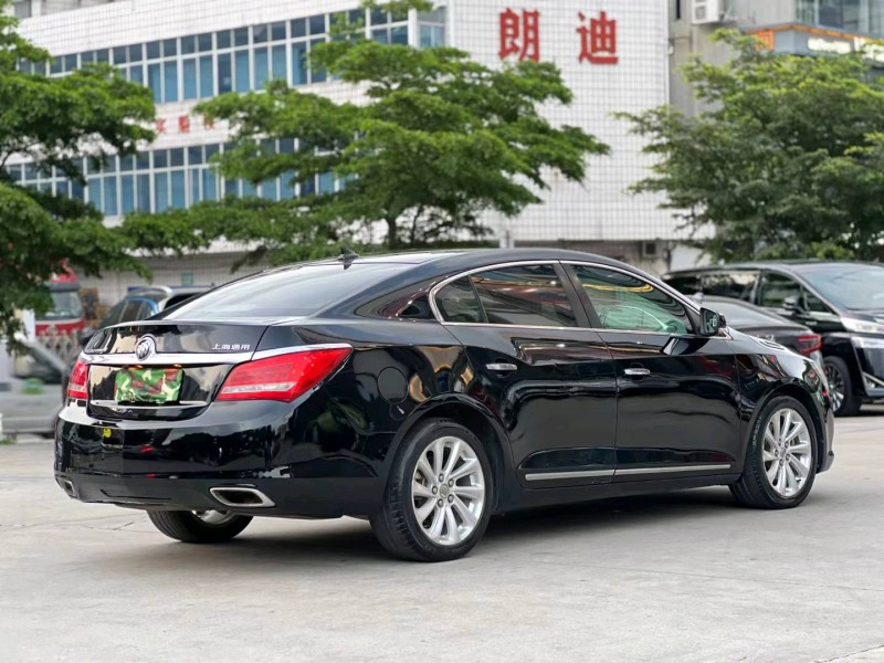 东莞14年别克君越8