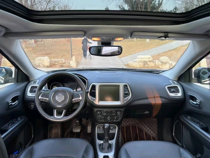 邢台18年Jeep指南者8