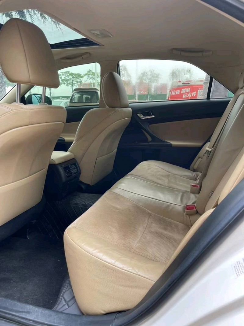 佛山14年丰田锐志8