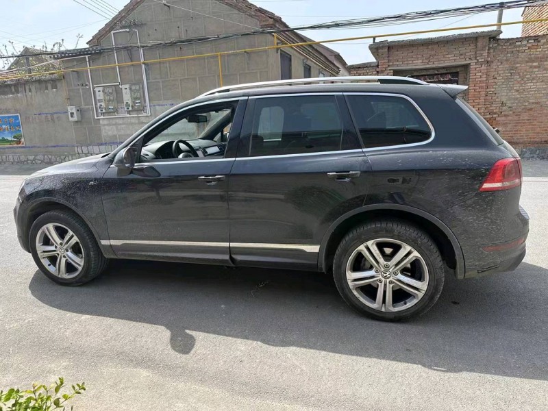 济南15年大众途锐2