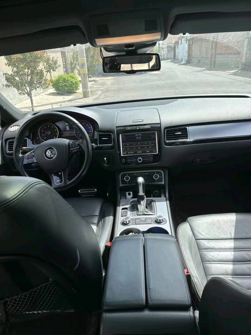 济南15年大众途锐3