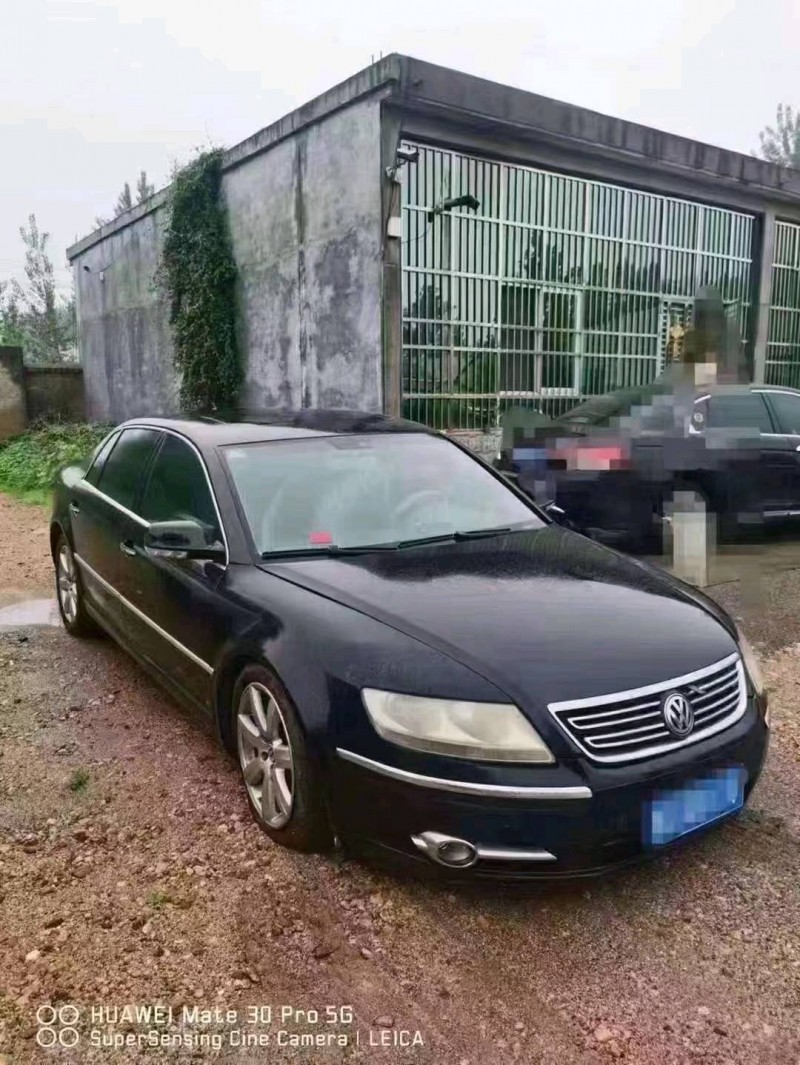 济南11年大众辉腾2