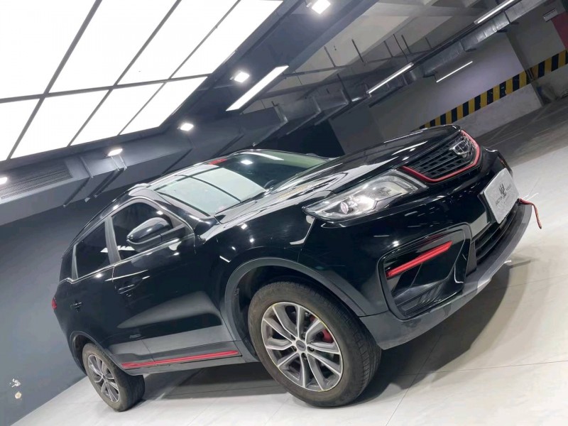 成都21年吉利博越3