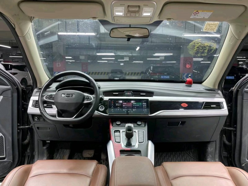 成都21年吉利博越6