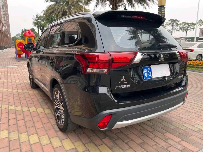 佛山18年三菱欧蓝德4