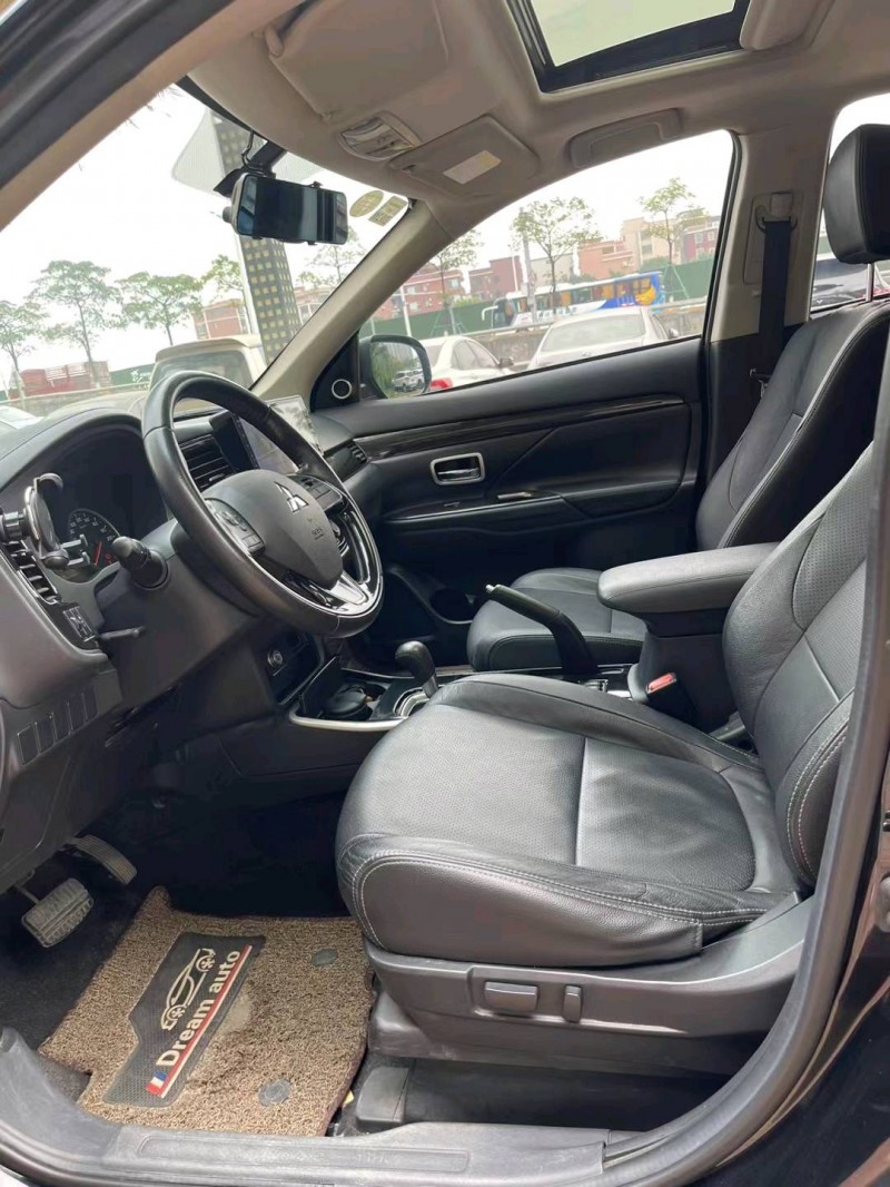 佛山18年三菱欧蓝德6