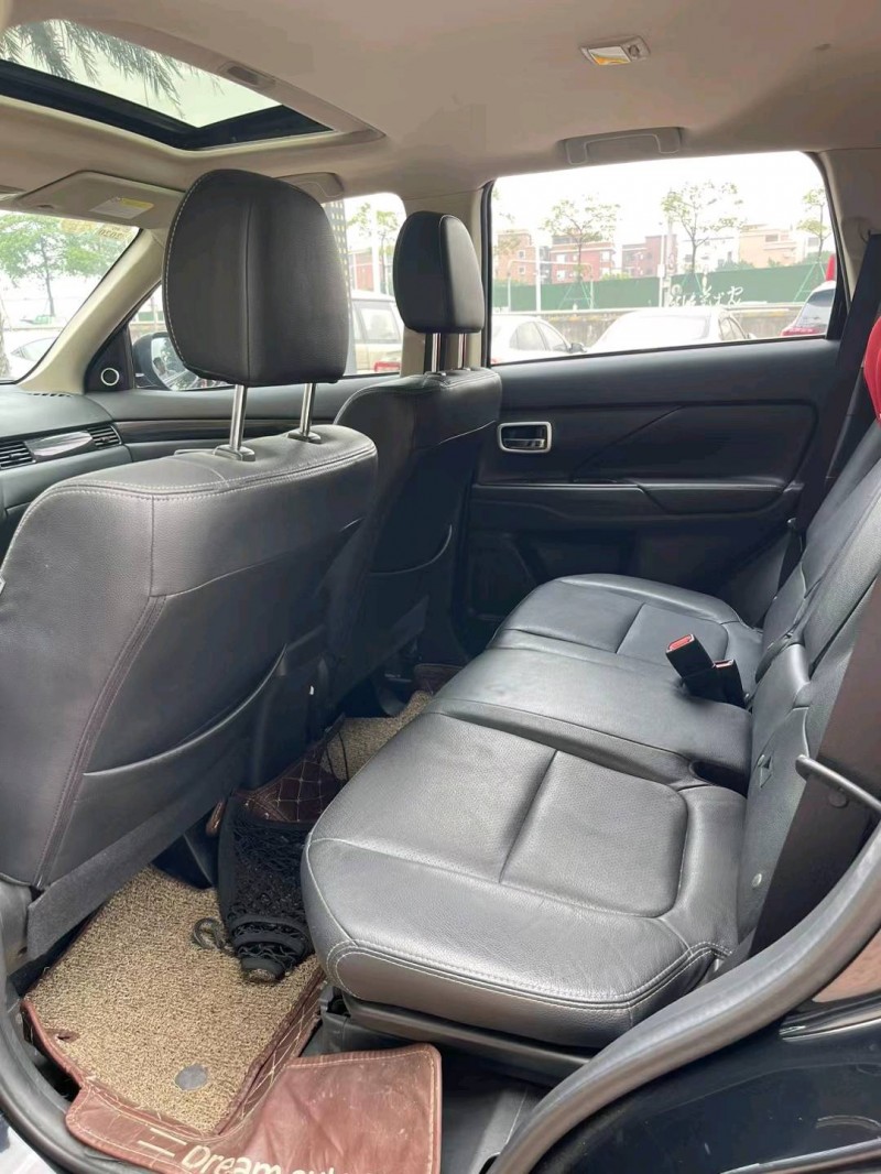 佛山18年三菱欧蓝德8