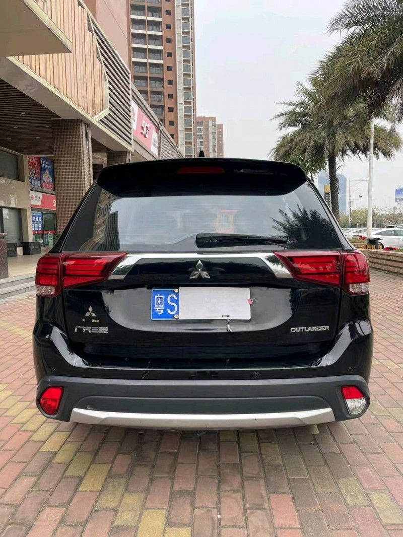 佛山18年三菱欧蓝德9