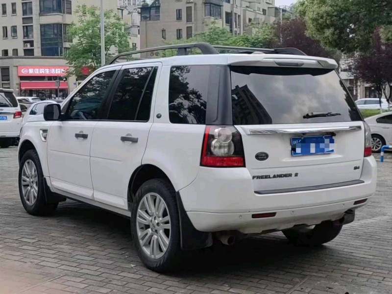 重庆12年路虎神行者4