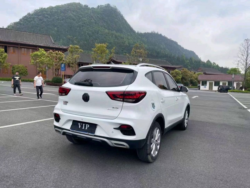重庆20年名爵ZS5