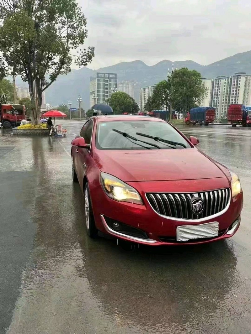 重庆14年别克君威3