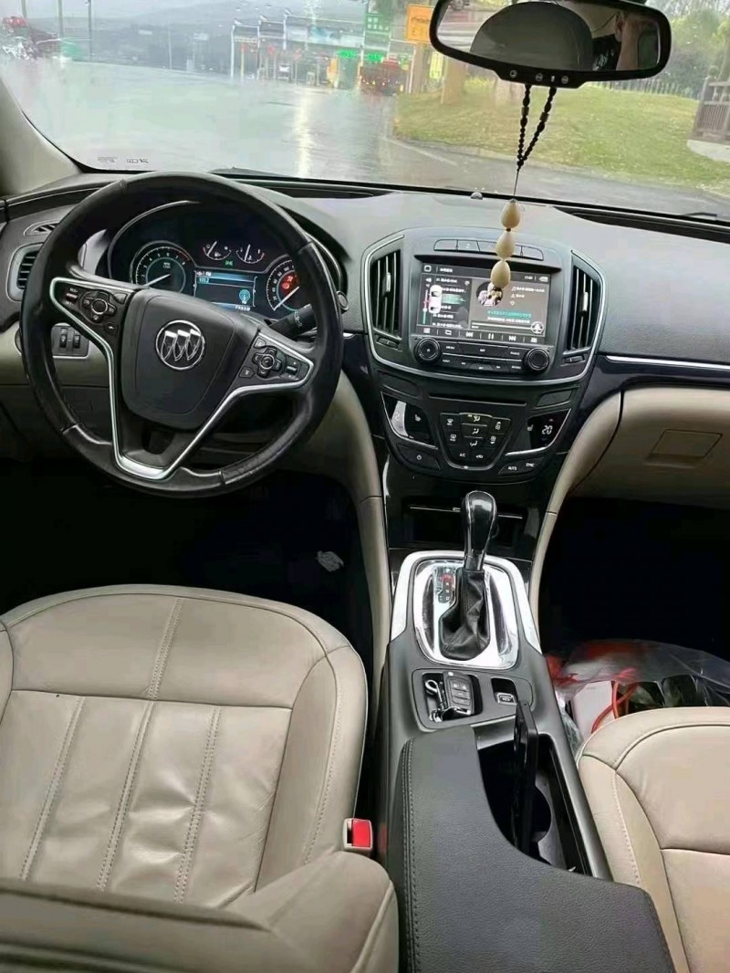 重庆14年别克君威4