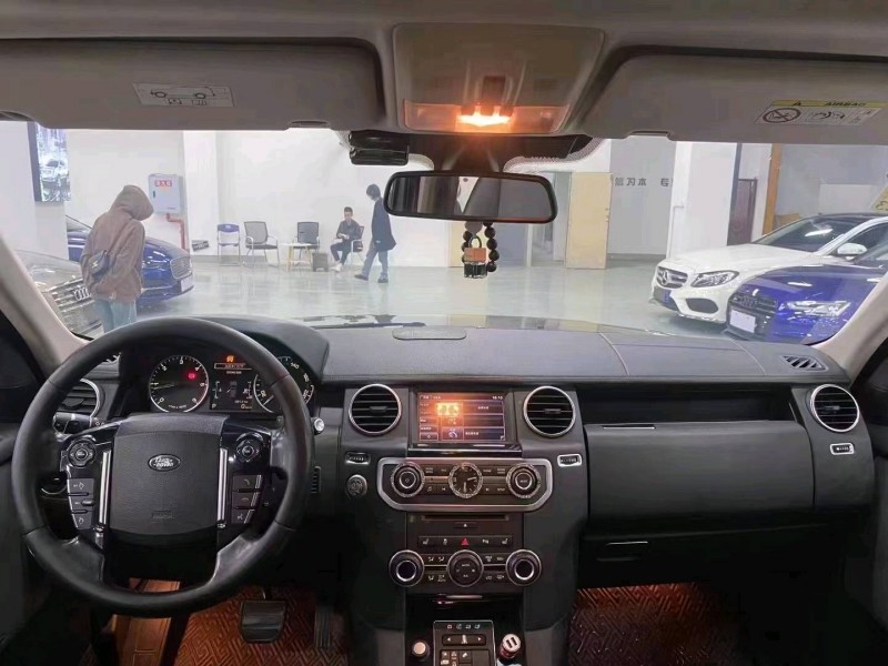 重庆15年路虎发现6