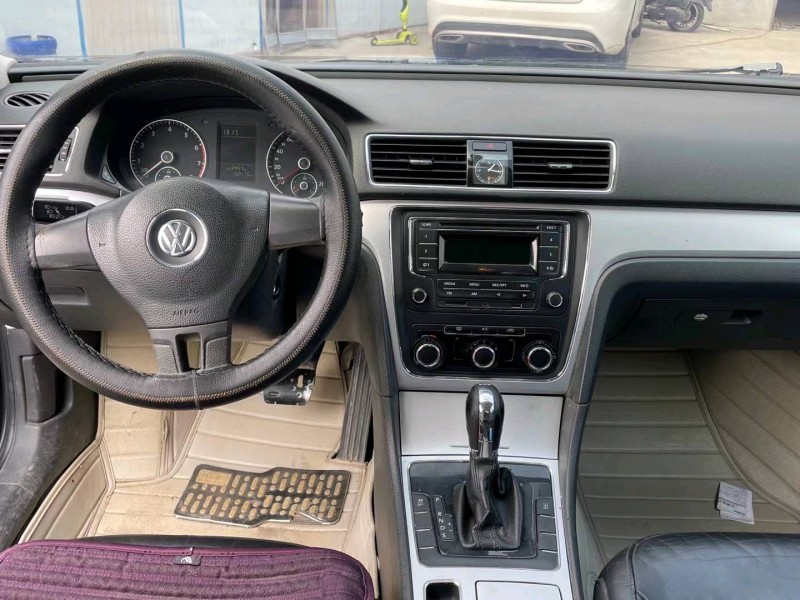 济宁14年大众帕萨特4