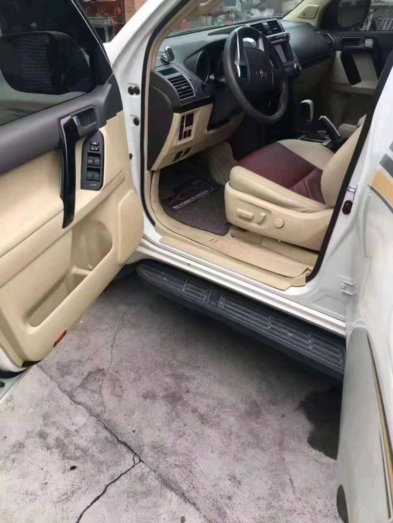 济南16年丰田普拉多5