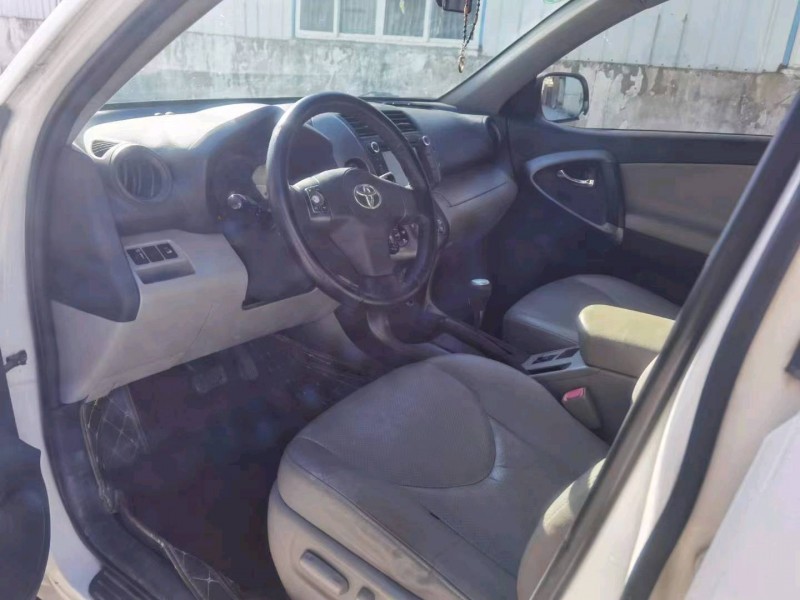 徐州09年丰田RAV45