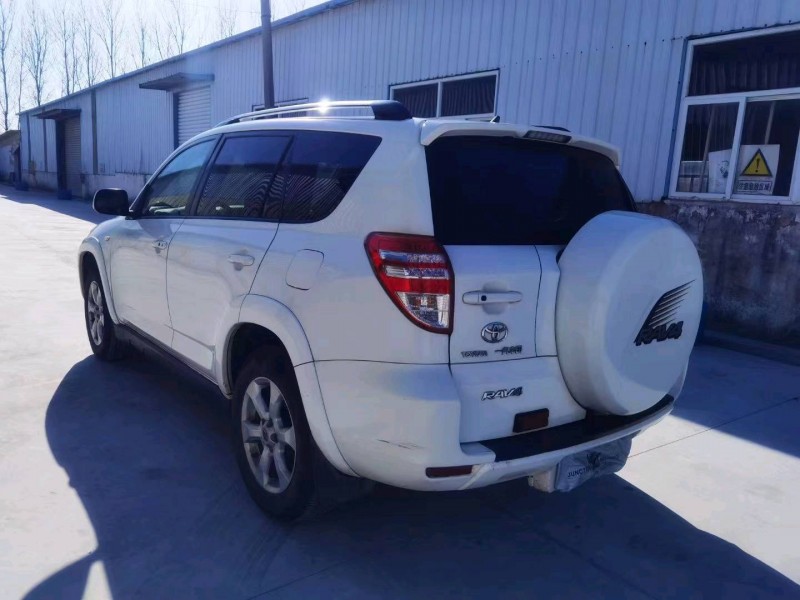 徐州09年丰田RAV44