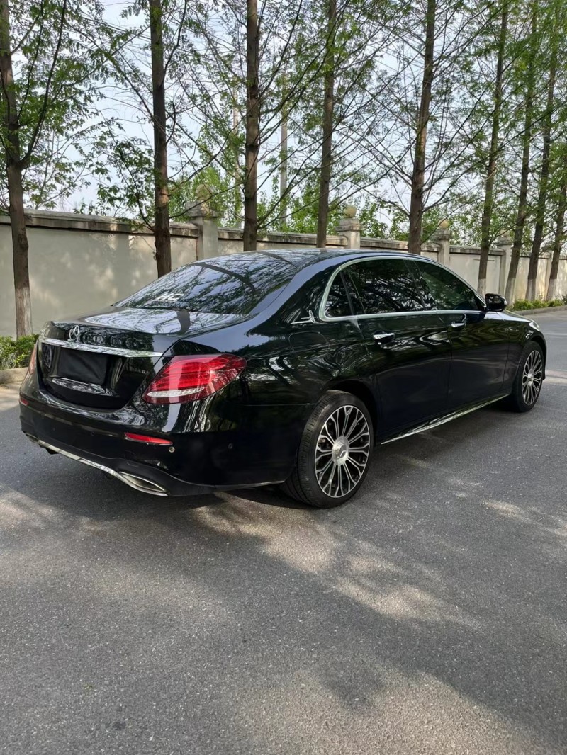 徐州17年奔驰E8