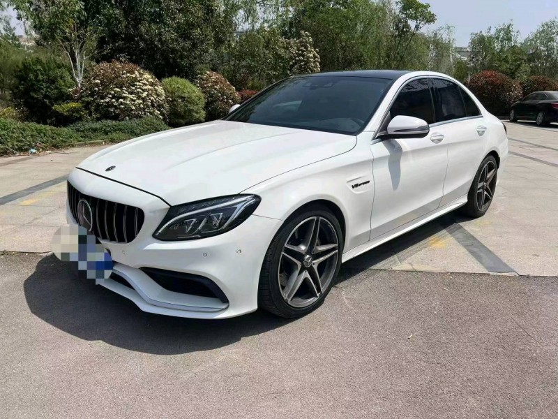 青岛16年奔驰AMG3