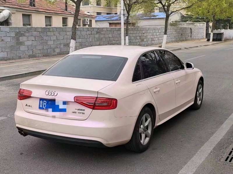 青岛14年奥迪A4L7