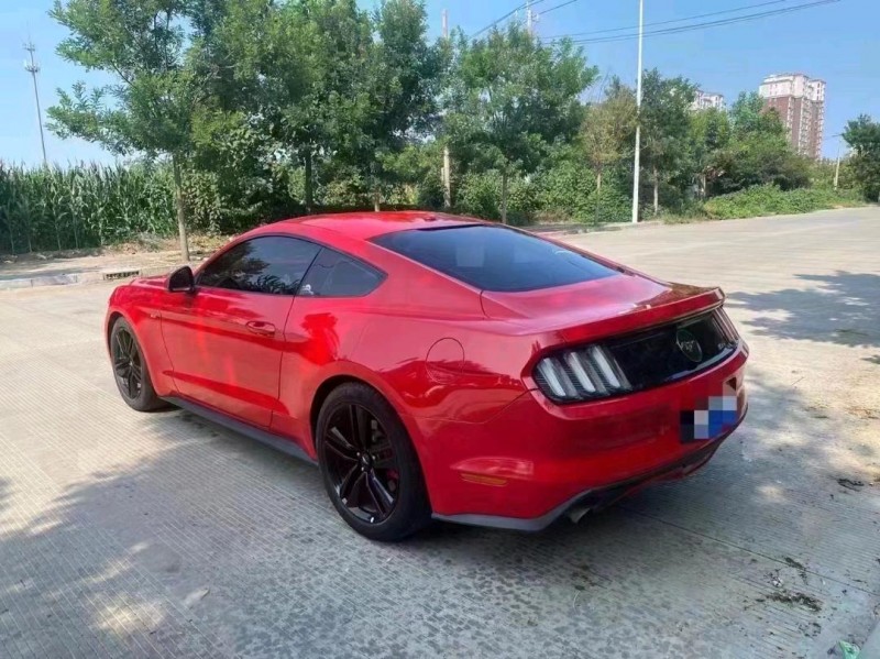 邢台17年福特野马5